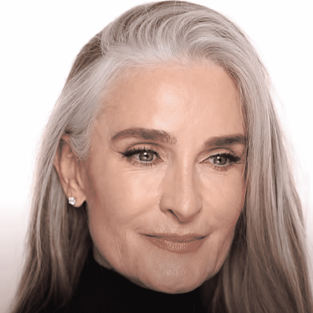 Best Foundations for Mature Skin Over 60 Reviews & Buying Guide