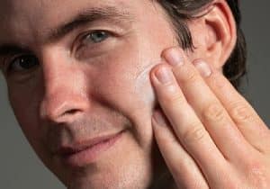 Men Face Wash for Oily Skin 1 men face wash for oily skin